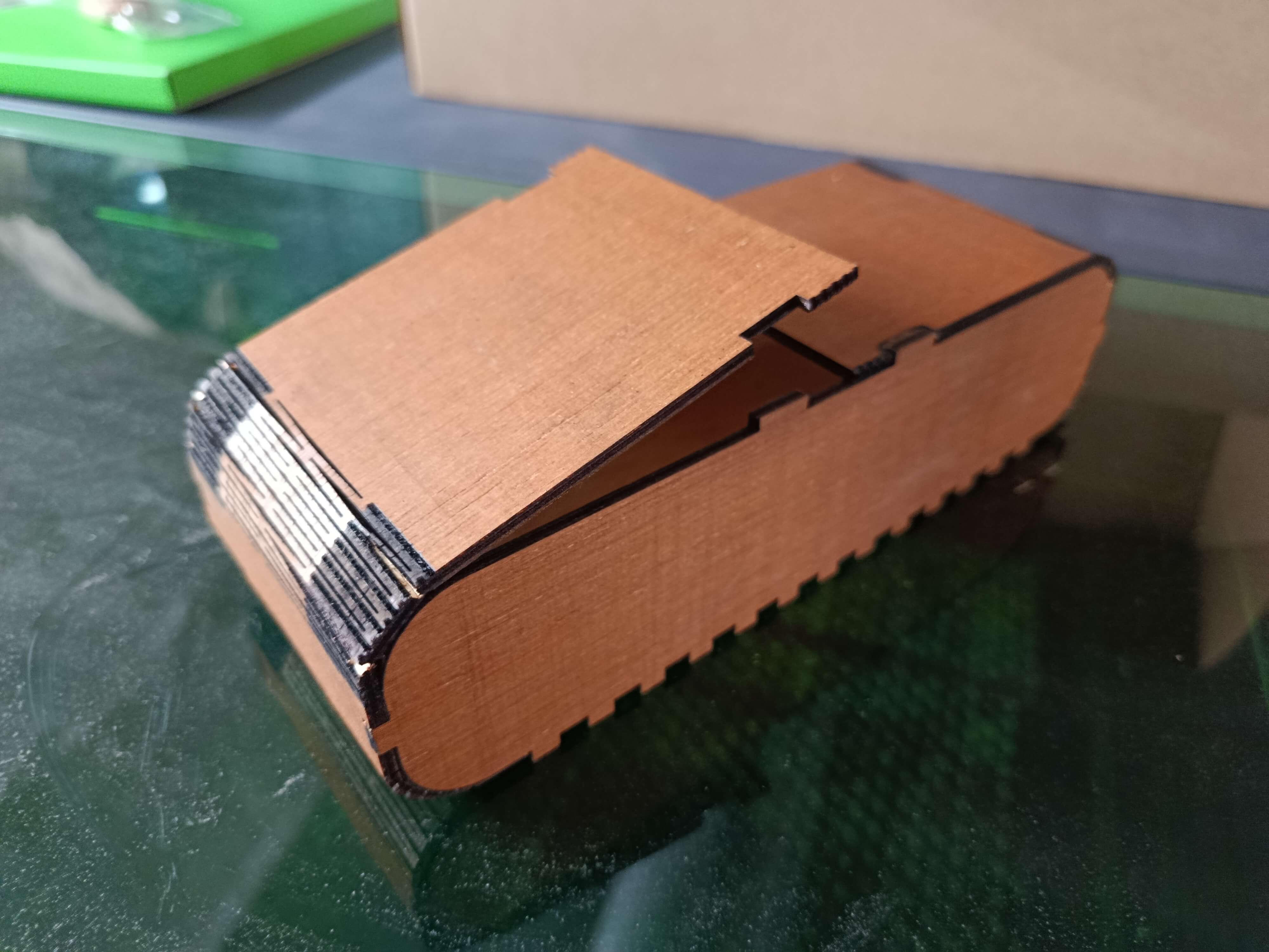 Trousse à 2 rabats en bois